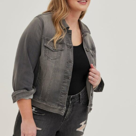 Torrid Trucker Denim Jacket Super Soft -Grey Wash - torrid size 0 (L/12) - Picture 1 of 9